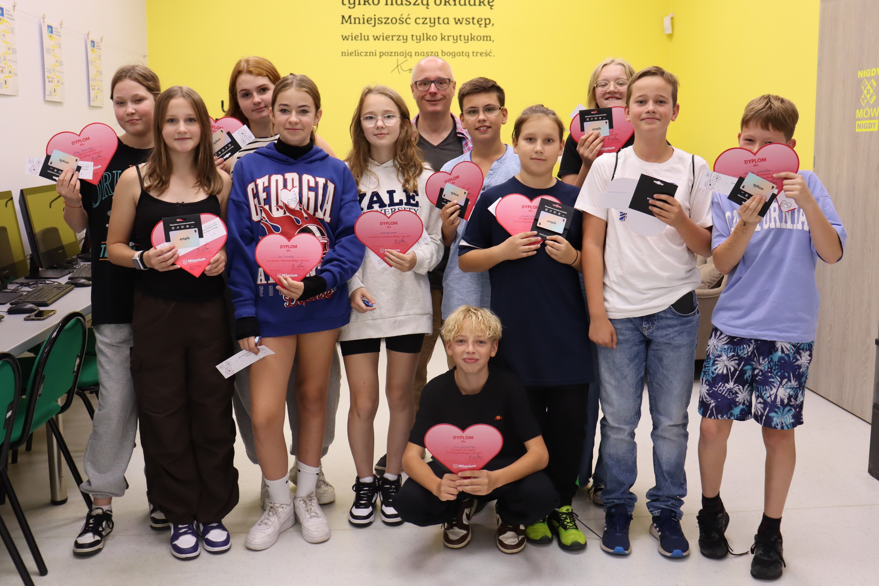 III edycja Ogólnopolskiej Akcji Czytelniczej „Czytamy z sercem” Szkoła Podstawowa Milenium