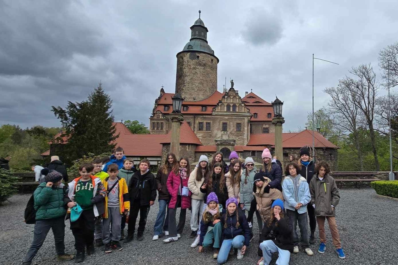 Wycieczka 5b i 6a do Szklarskiej Poręby i Pragi